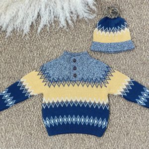 MAGLIONE CON CAPPELLINO COORDINATO